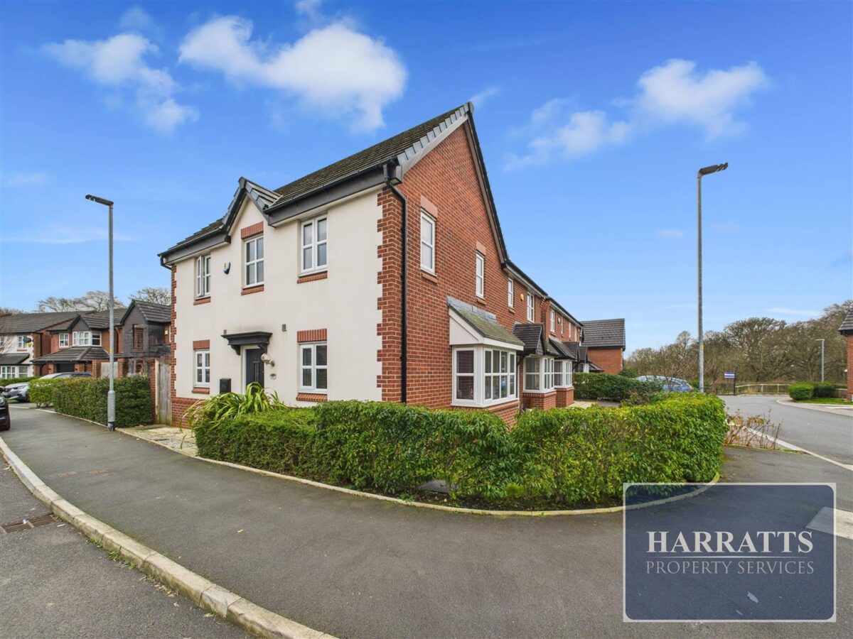 Peak Forest Close, Hyde