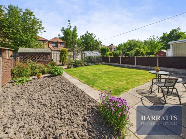 Harleen Grove, Stockport
