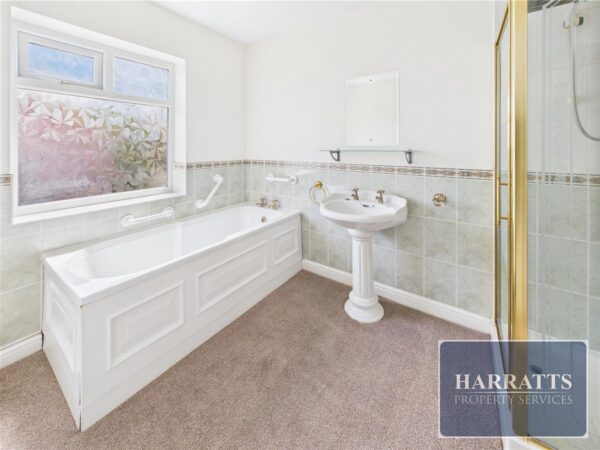 Harleen Grove, Stockport