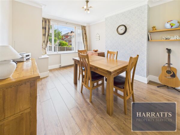 Harleen Grove, Stockport
