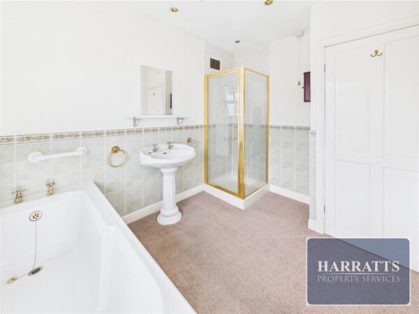 Harleen Grove, Stockport