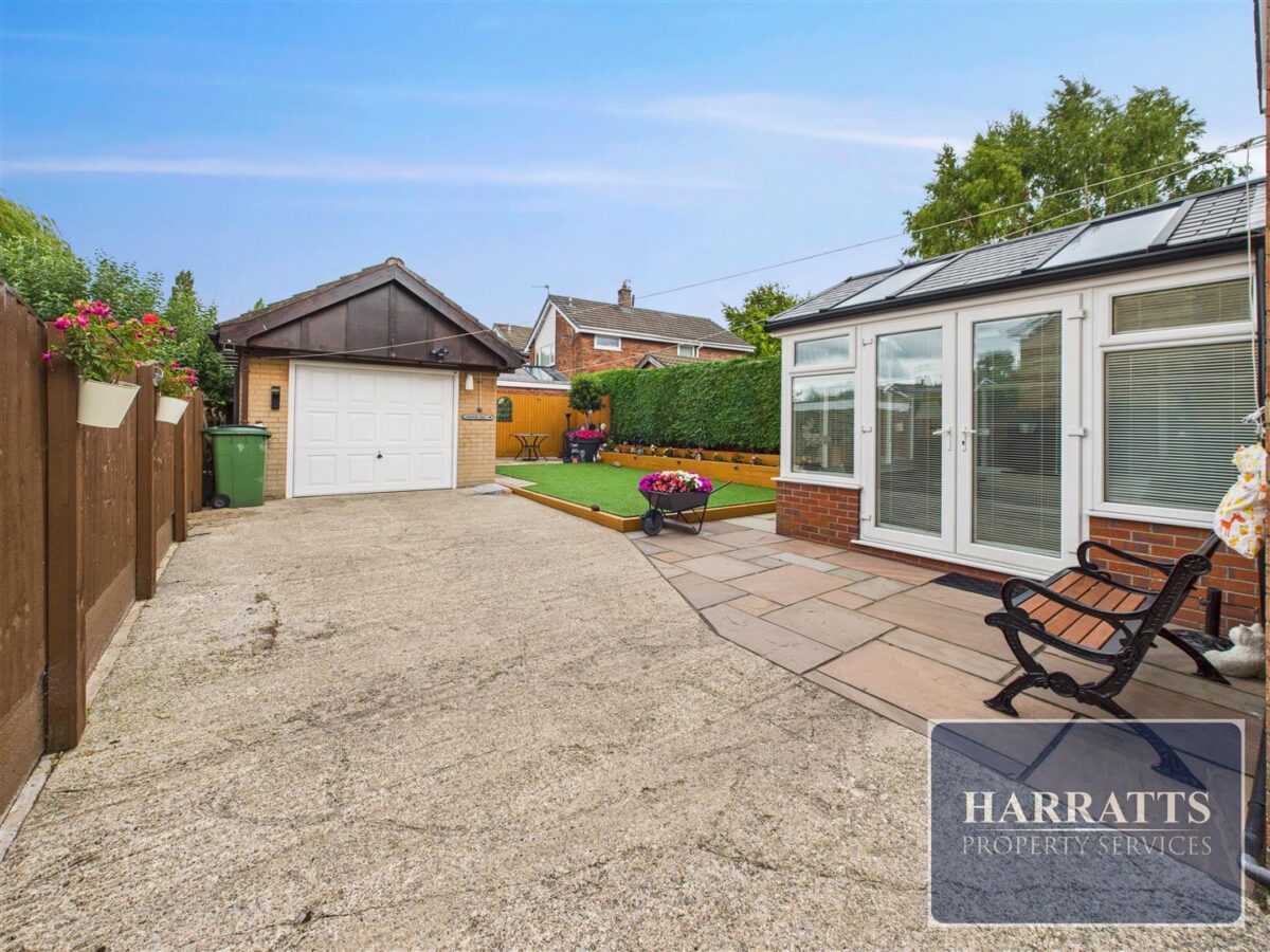 Wetherby Drive, Hazel Grove, Stockport