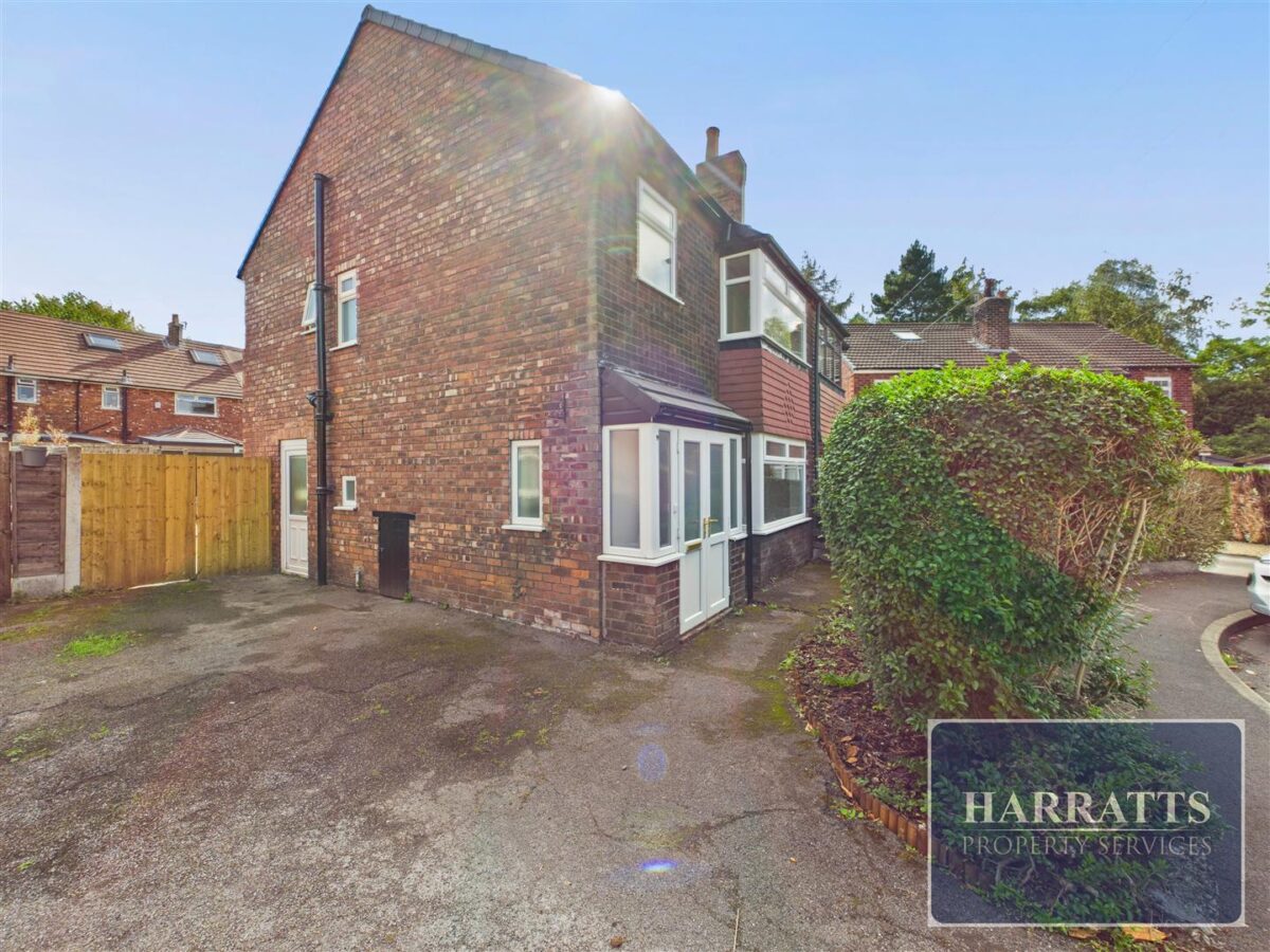 Crawley Grove, Stockport