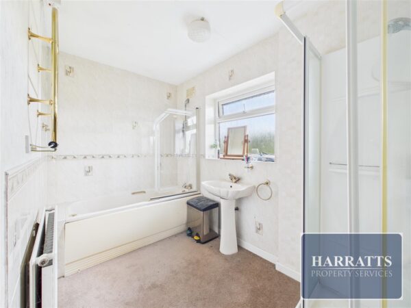 Bredbury Green, Romiley