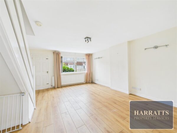 Axminster Walk, Bramhall