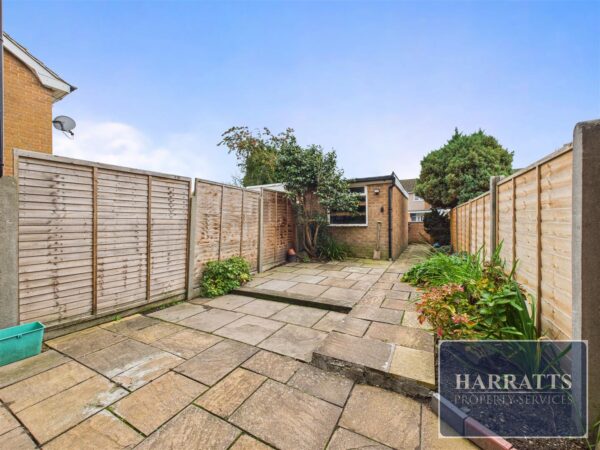 Axminster Walk, Bramhall