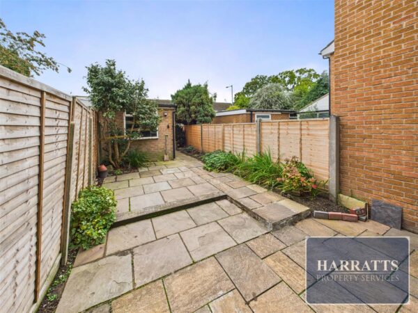 Axminster Walk, Bramhall