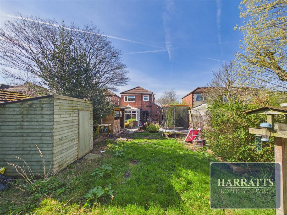 Lowndes Lane, Stockport