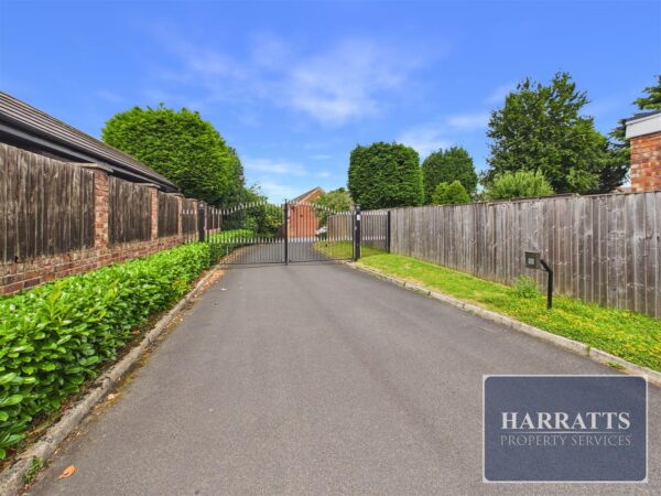 Apartment 4, Milliner Court, Hillcrest Road, Offerton